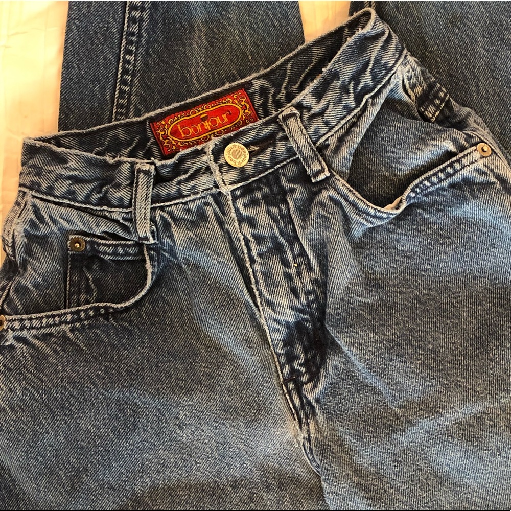 Vintage Straight Leg Jeans - High Waisted